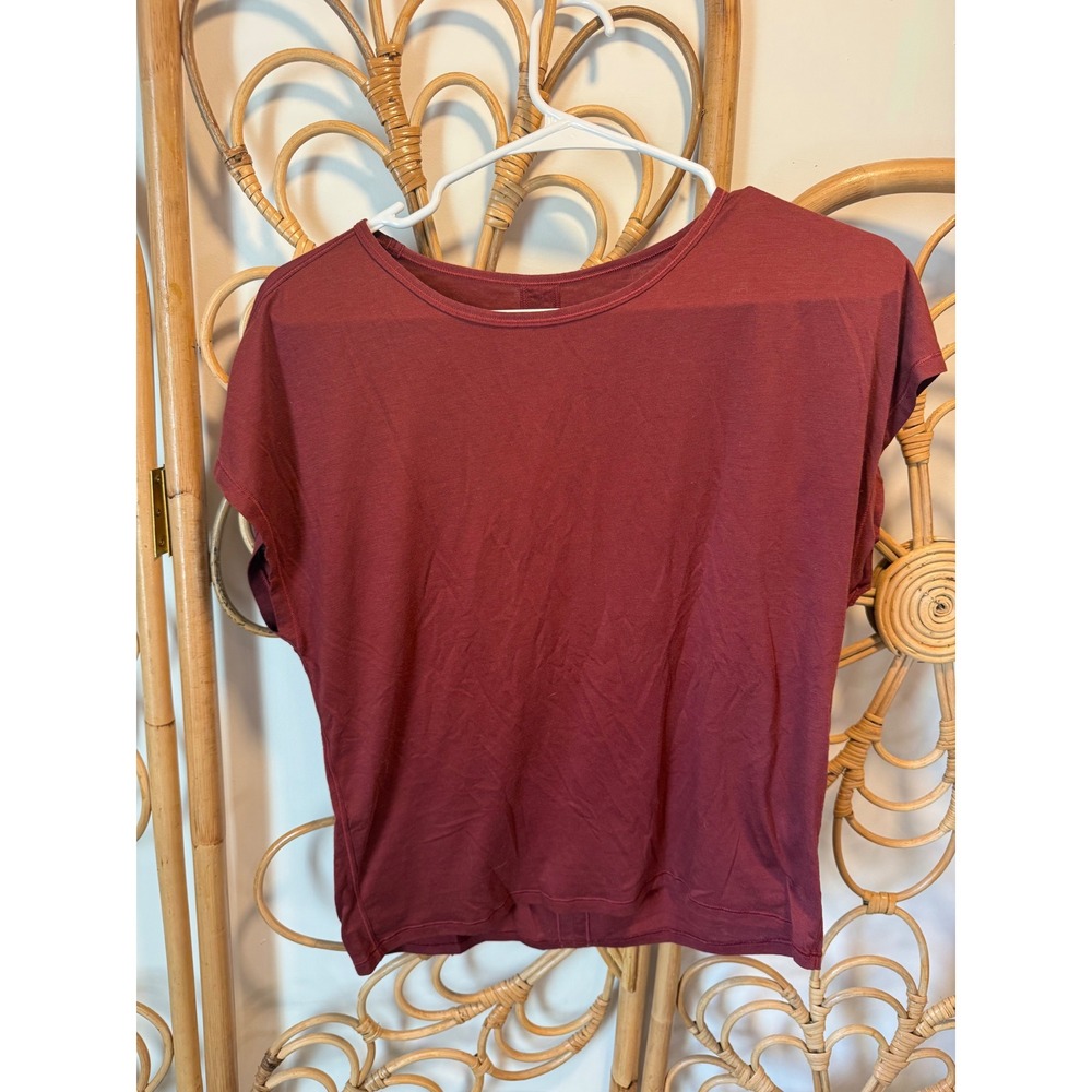 Lululemon Open Back Short Sleeve Top‎ Burgundy Red Workout Shirt Womens Size 6